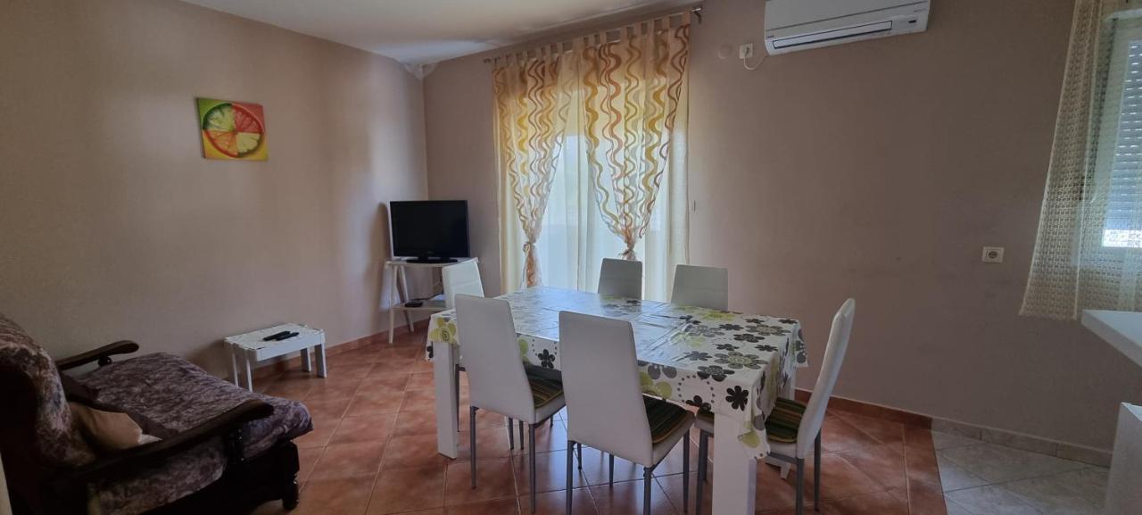 Apartman Anka Palit Ngoại thất bức ảnh